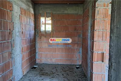 Casă cu 4 camere cu Teren 268 Mp în Est - 10