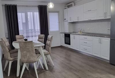 Apartament cu 2 camere decomandat în Petru Rareș