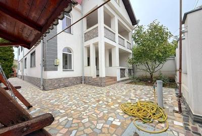 Casă individuală cu 7 camere cu Canalizare în Berceni - 4