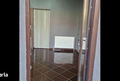 Spațiu comercial, de 36 mp, în Titan - 2