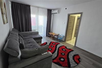 Apartament cu 4 camere semidecomandat, mobilat în Central