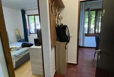 Garsonieră decomandată în Berceni