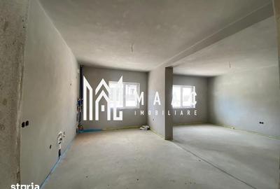 Casă cu 8 camere cu Teren 727 Mp în Central