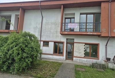 Casă cu 3 camere cu Teren 120 Mp în Mihail Kogălniceanu