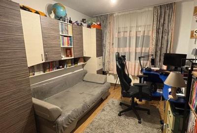Apartament cu 3 camere decomandat în Central - 1