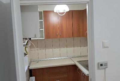 Apartament cu 3 camere semidecomandat, mobilat în Solidarității - 4