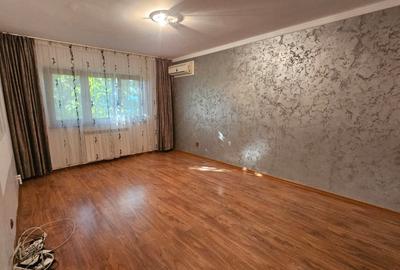 Apartament cu 3 camere decomandat în Țiglina 3