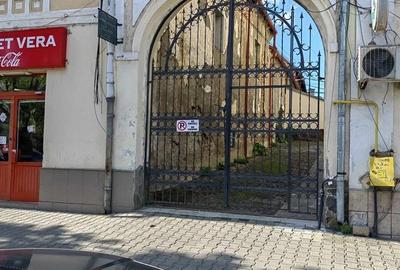 Casă cu 4 camere în Reghin