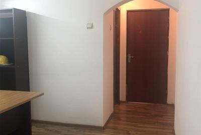 Spațiu comercial, de 22 mp, în Central