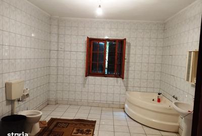 Casă cu Teren 1200 Mp în Călugăreni - 3