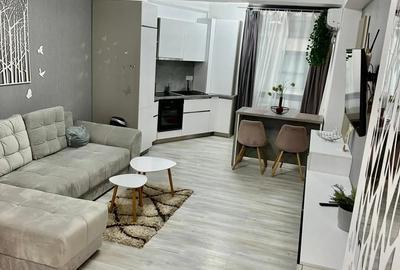 Apartament cu 2 camere decomandat în Central