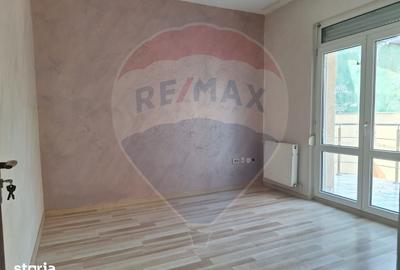 Casă cu Teren 620 Mp în Central - 9