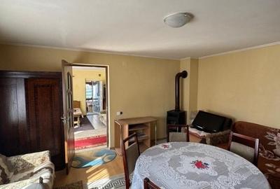 Casă cu 4 camere cu Teren 1400 Mp în Satulung - 8
