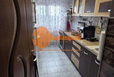 Apartament cu 3 camere semidecomandat, mobilat în Ghencea - 7