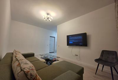 Apartament cu 2 camere decomandat în Apusului