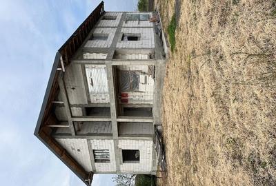 Casă cu Teren 1553 Mp în Blejești - 3