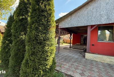 Casă cu 3 camere în Central