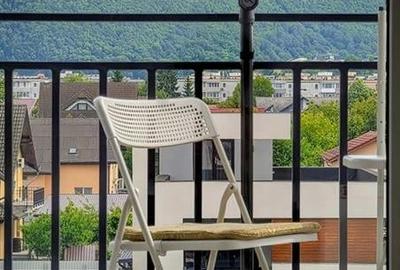 Apartament cu 2 camere decomandat în Tractorul - 2