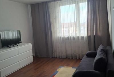 Apartament cu 2 camere decomandat în Precista