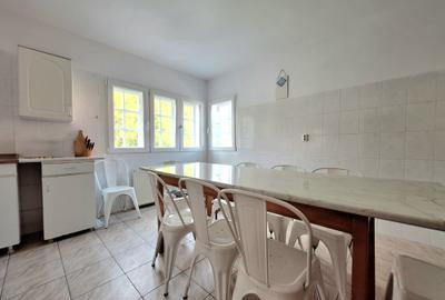 Casă individuală cu 12 camere cu Canalizare în Central - 13