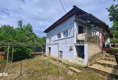 Casă cu 2 camere cu Teren 257 Mp în Central