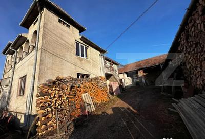 Casă cu 4 camere cu Teren 2500 Mp în Hurez - 3