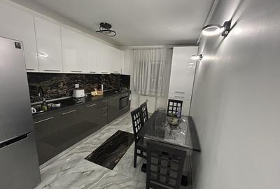 Apartament cu 2 camere decomandat în Ultracentral