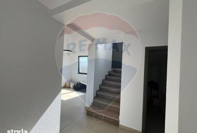 Casă cu 5 camere cu Teren 450 Mp în Nord - 1