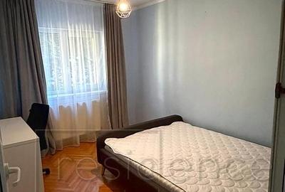 Apartament cu 4 camere decomandat în Zorilor - 4