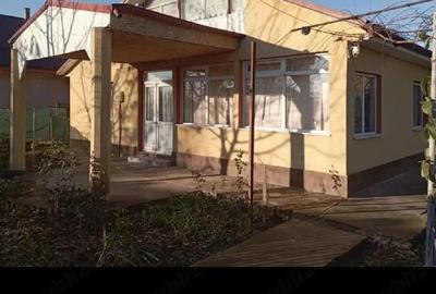 Casă cu Teren 1000 Mp în Iazu - 2
