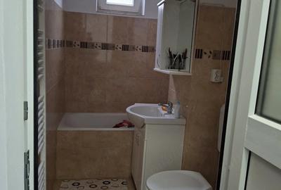 Apartament cu 4 camere decomandat în Central - 3