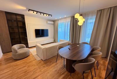 Apartament cu 3 camere decomandat în Străulești