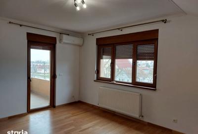 Apartament cu 3 camere decomandat în Central - 10