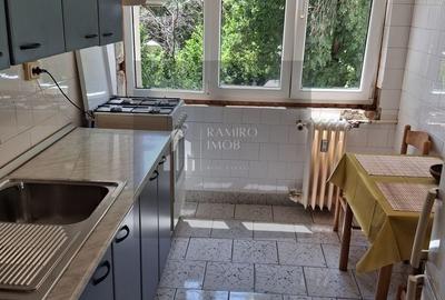 Apartament cu 2 camere semidecomandat, mobilat în Titan