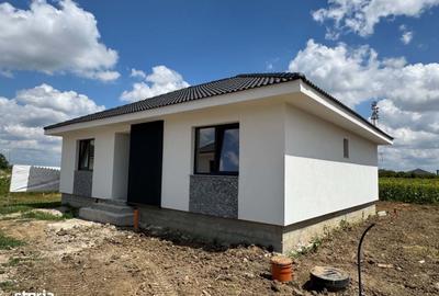 Casă cu 3 camere în Odoreu