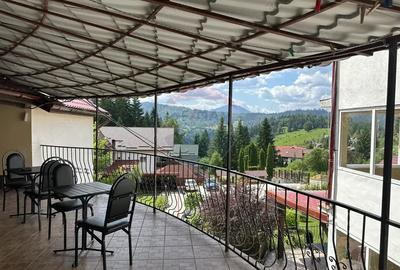 Casă cu 18 camere cu Teren 2470 Mp în Ceahlău - 10