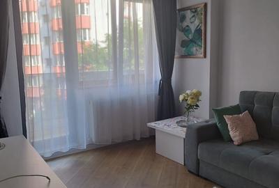 Apartament cu 2 camere decomandat în 13 Septembrie