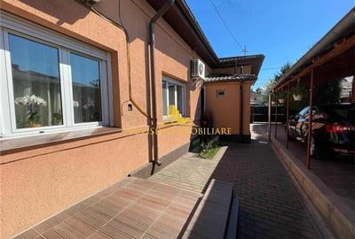 Casă individuală cu 6 camere cu Garaj în Central - 2