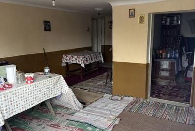 Casă cu 4 camere în Frumușani