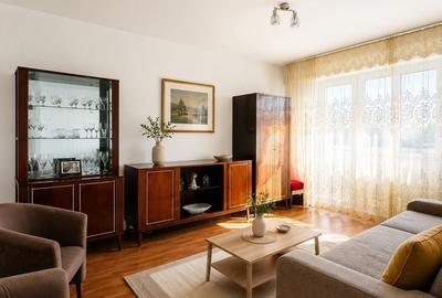 Apartament cu 3 camere decomandat în Central - 2