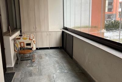 Apartament cu 3 camere în Tractorul - 18