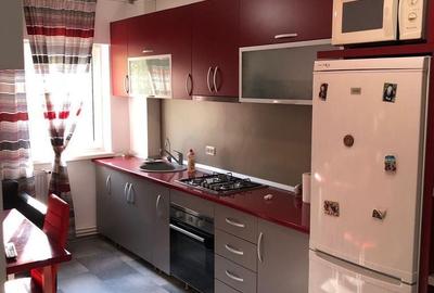 Apartament cu 2 camere decomandat în Piața Nouă