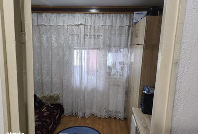 Apartament cu 2 camere în Micro 14