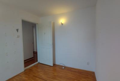 Casă cu 5 camere cu Canalizare în Tineretului - 31