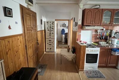 Apartament cu 2 camere decomandat în Central - 2