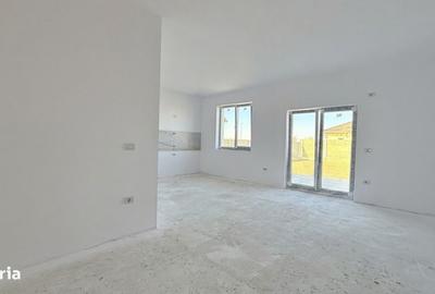 Casă cu 3 camere în Moșnița Nouă