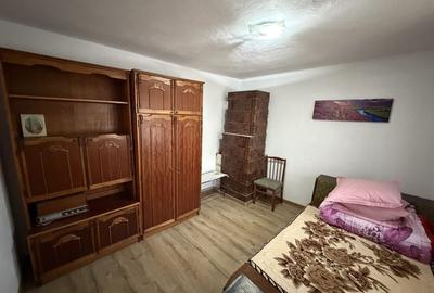 Casă cu 4 camere decomandat în Breb - 2