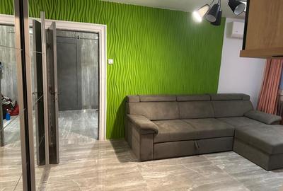 Apartament cu 3 camere semidecomandat, mobilat în Lacul Tei