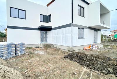 Apartament cu 2 camere decomandat în Moșnița Nouă
