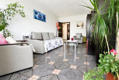 Apartament cu 2 camere decomandat în Drumul Taberei